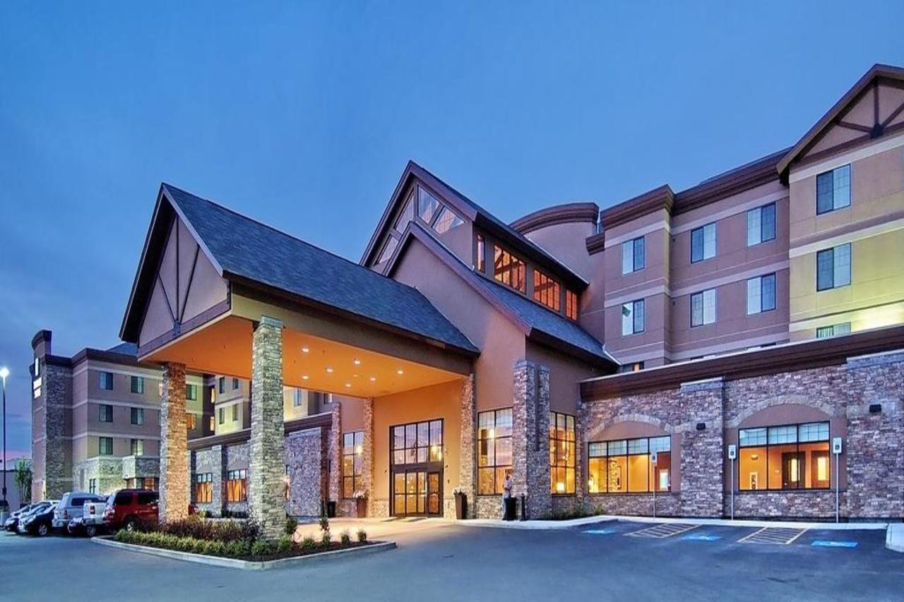 Embassy Suites Anchorage Exterior photo